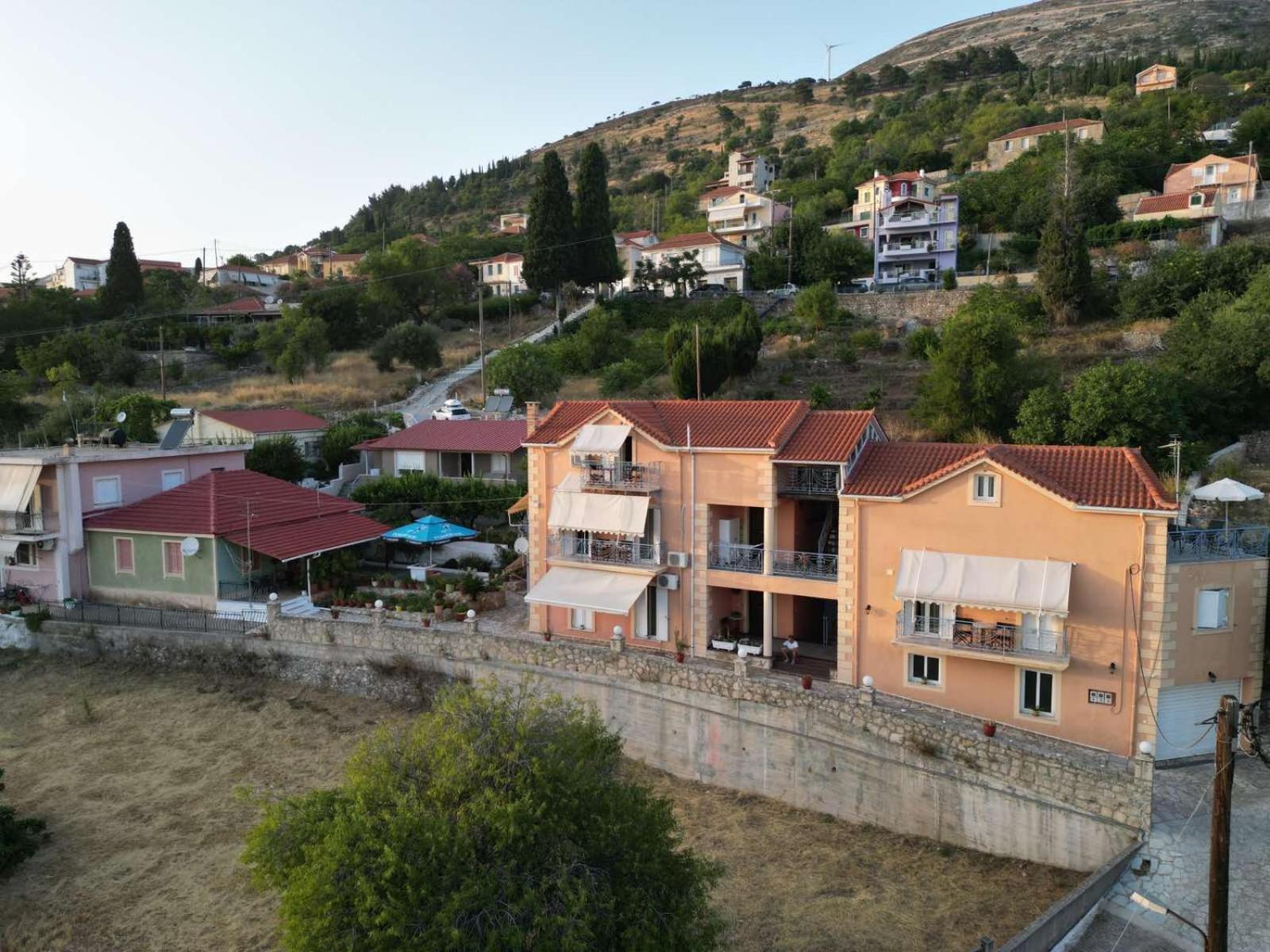 Victoria'S Apartments Dilinata Екстер'єр фото