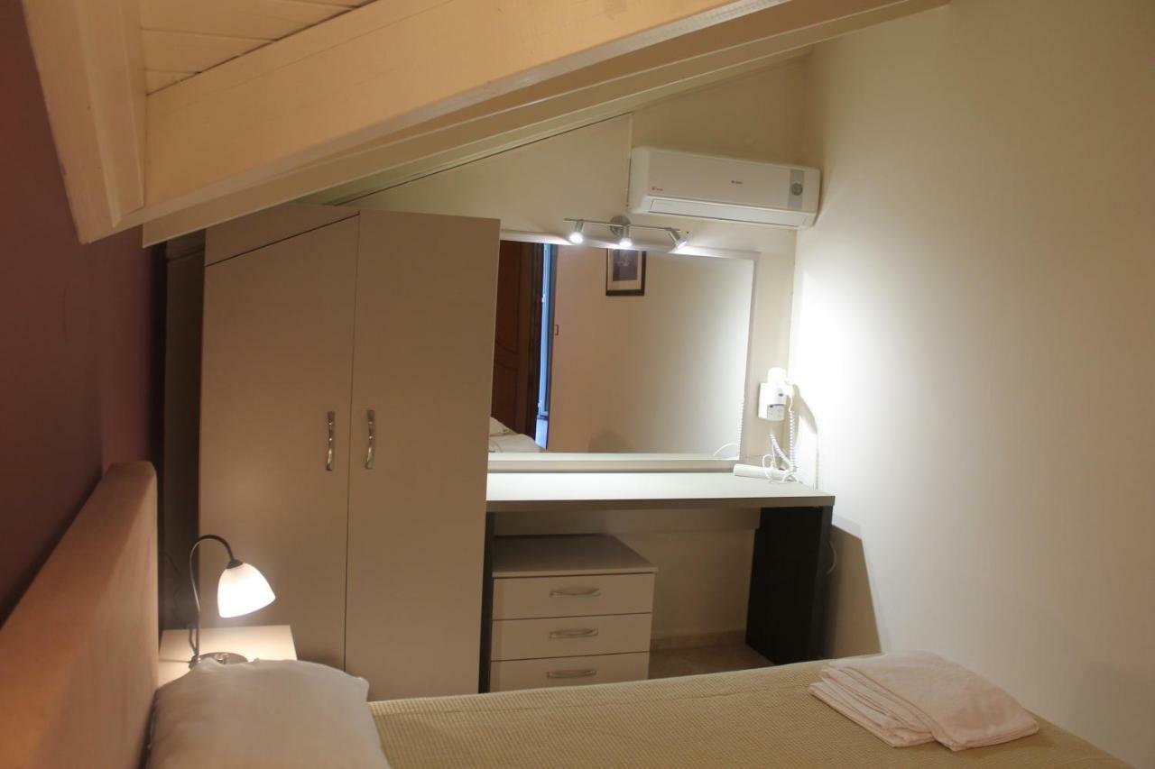 Victoria'S Apartments Dilinata Екстер'єр фото