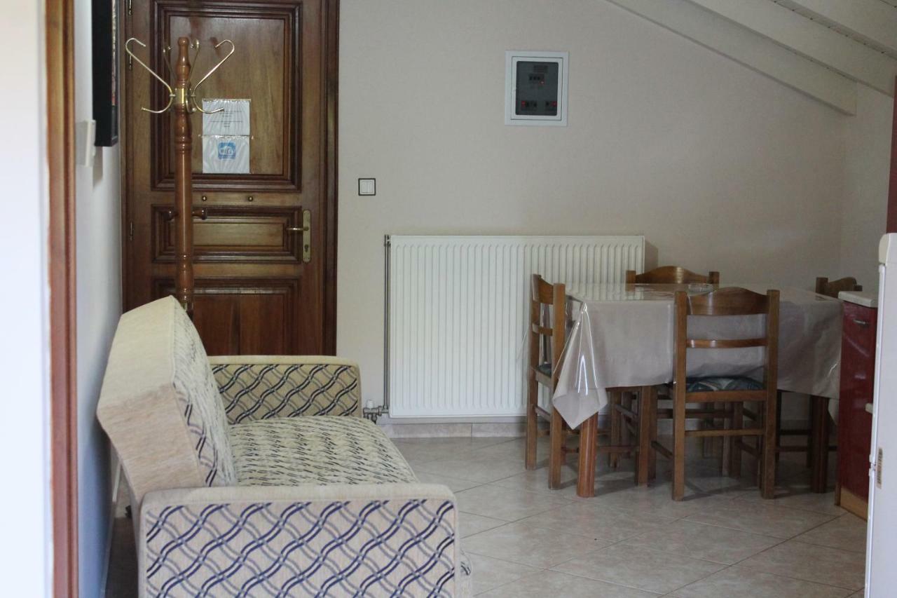 Victoria'S Apartments Dilinata Екстер'єр фото